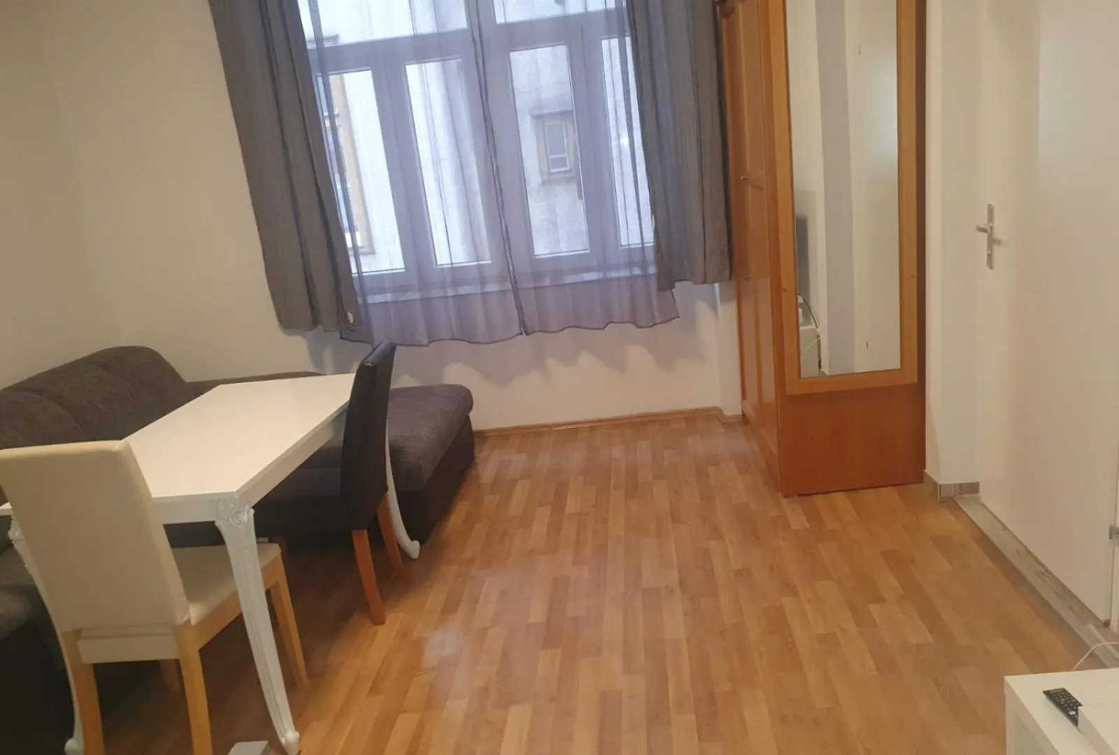 Ferienwohnung Schloessel 10/16 Vienna Austria